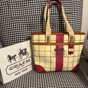 Coach Women's tattersall  Tote Bag - Red and Cream
